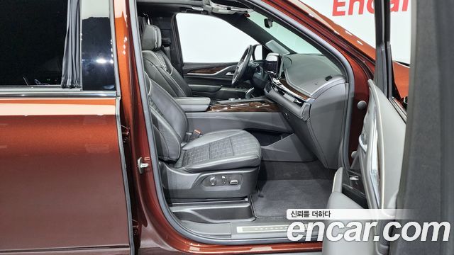 Cadillac Escalade 2022 — photo 11
