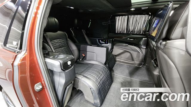 Cadillac Escalade 2022 — photo 12