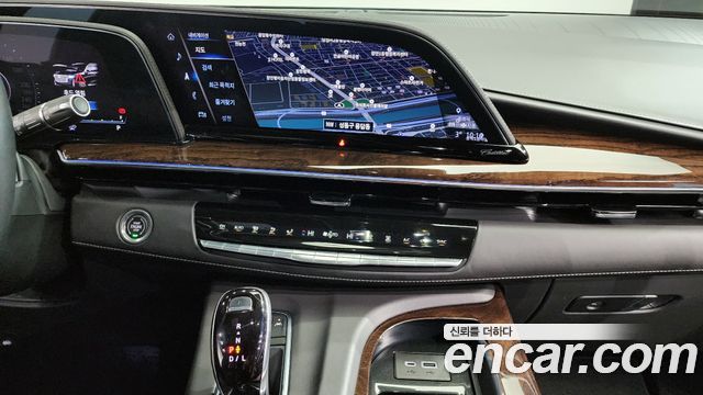 Cadillac Escalade 2022 — photo 14
