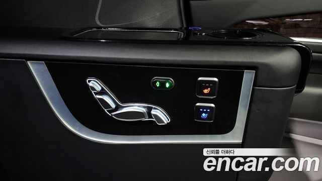 Cadillac Escalade 2022 — photo 18