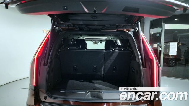 Cadillac Escalade 2022 — photo 20