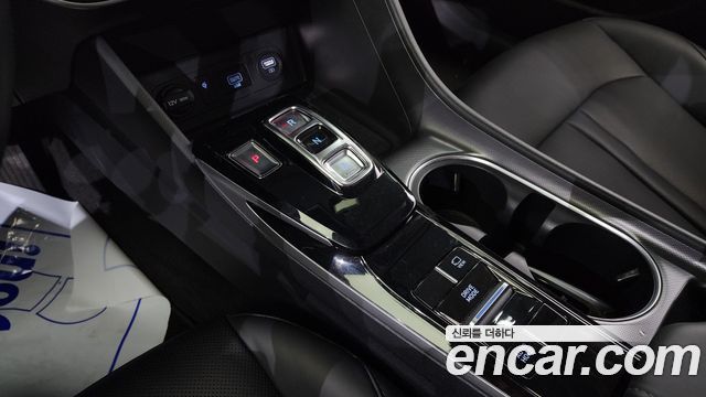 Hyundai Sonata 2022 — photo 9