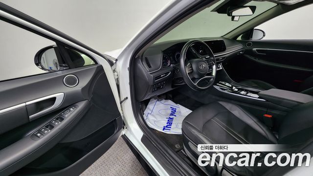 Hyundai Sonata 2022 — photo 10