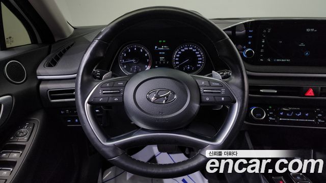 Hyundai Sonata 2022 — photo 16