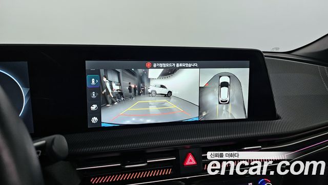 Kia EV6 2023 — photo 17