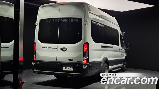 Ford Transit 2016 — photo 2