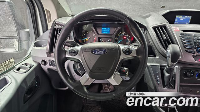 Ford Transit 2016 — photo 14
