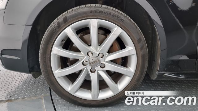 Audi A4 2015 — photo 5