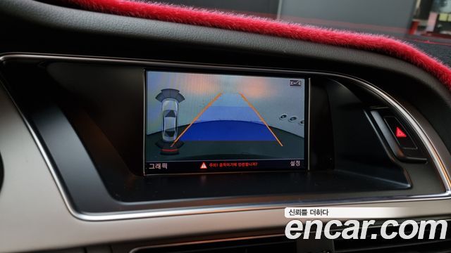 Audi A4 2015 — photo 16