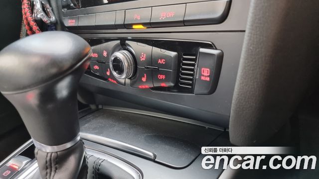 Audi A4 2015 — photo 17