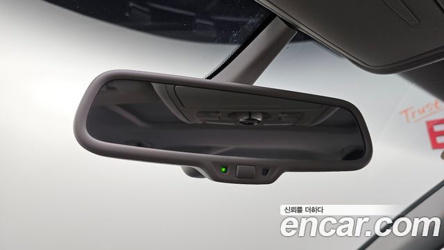 Audi A4 2011 — photo 17