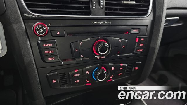 Audi A4 2011 — photo 19