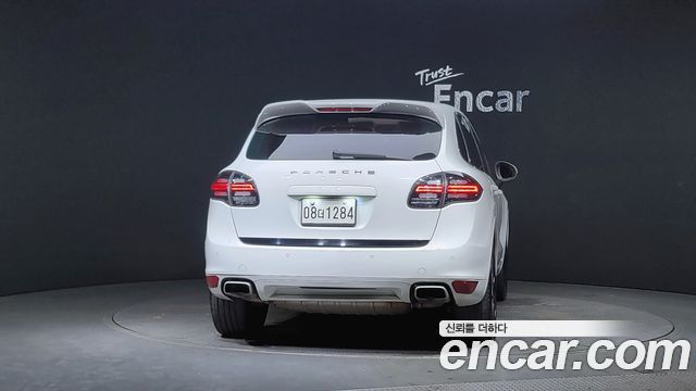 Porsche Cayenne 2012 — photo 4