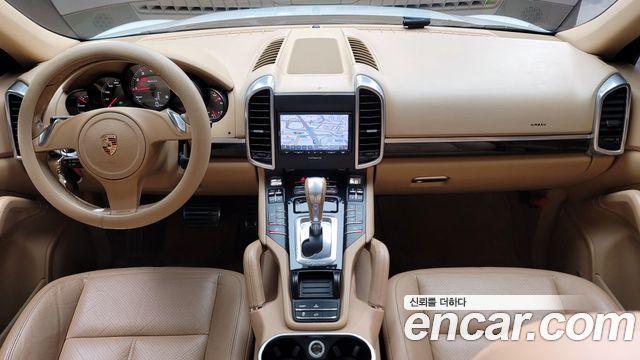 Porsche Cayenne 2012 — photo 7