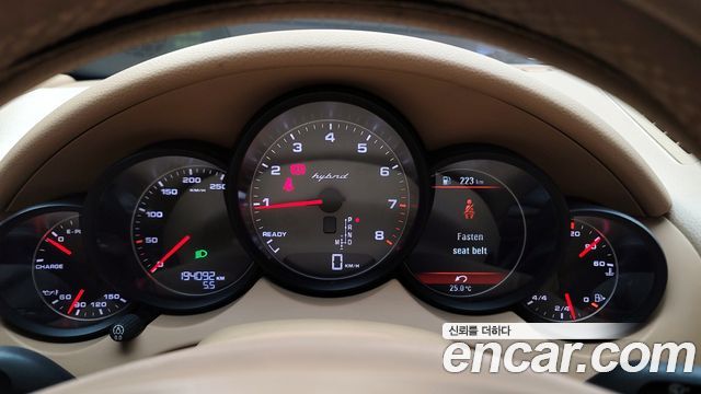 Porsche Cayenne 2012 — photo 8