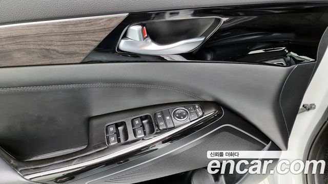 Kia K7 2020 — photo 14