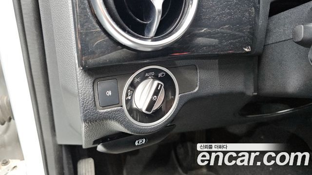 Mercedes-Benz GLK-Class 2013 — photo 18