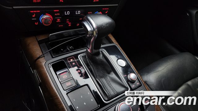 Audi A6 2012 — photo 9