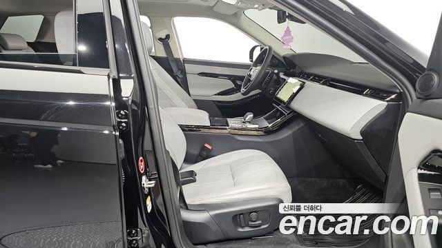 Land Rover Range Rover Evoque 2024 — photo 11