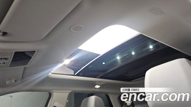 Land Rover Range Rover Evoque 2024 — photo 19