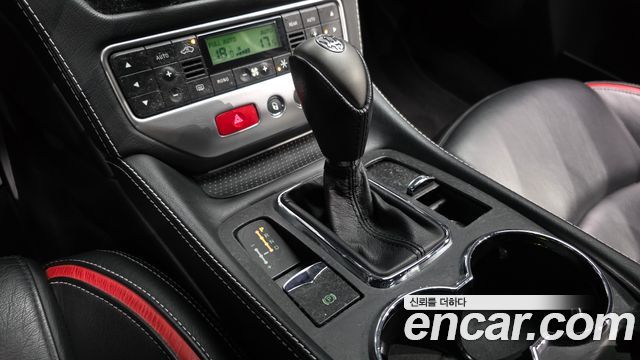 Maserati GranTurismo 2016 — photo 9