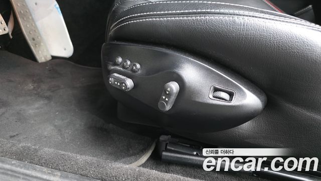 Maserati GranTurismo 2016 — photo 16