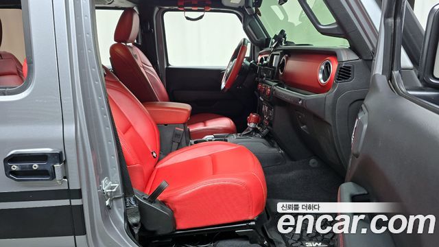 Jeep Wrangler 2019 — photo 10
