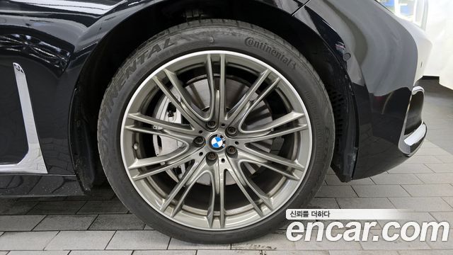 BMW 7-Series 2020 — photo 5