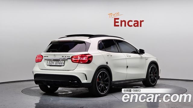 Mercedes-Benz GLA-Class 2016 — photo 2