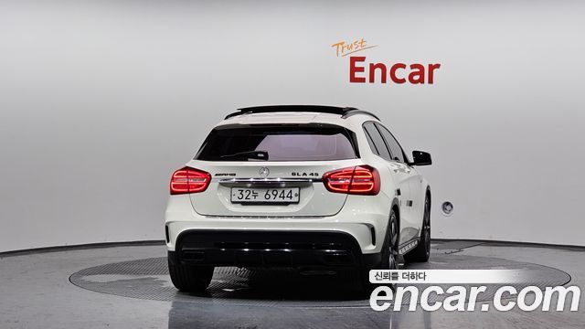 Mercedes-Benz GLA-Class 2016 — photo 4