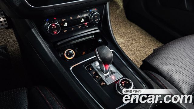 Mercedes-Benz GLA-Class 2016 — photo 9