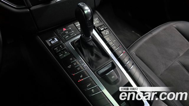 Porsche Macan 2016 — photo 9