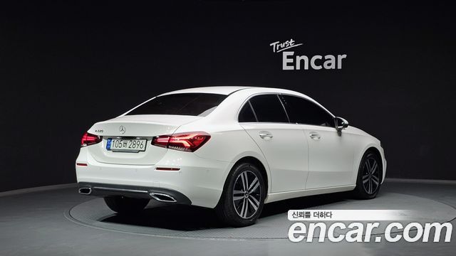 Mercedes-Benz A-Class 2021 — photo 2