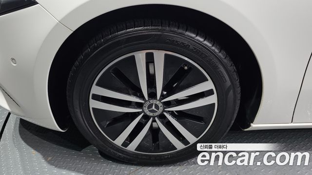 Mercedes-Benz A-Class 2021 — photo 5