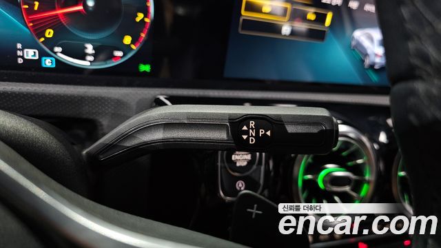 Mercedes-Benz A-Class 2021 — photo 9