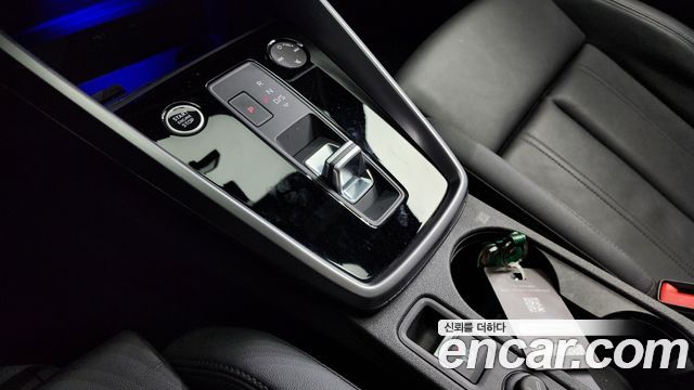 Audi A3 2023 — photo 9