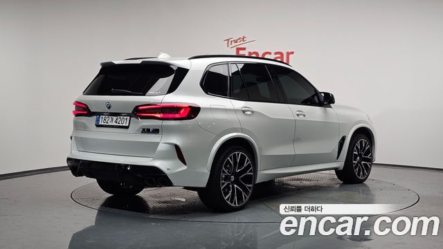BMW X5M 2023 — photo 2