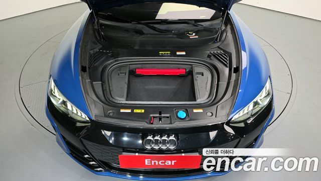 Audi e-tron GT 2022 — photo 6