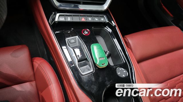 Audi e-tron GT 2022 — photo 9