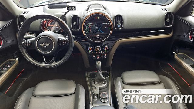 Mini Countryman 2018 — photo 7