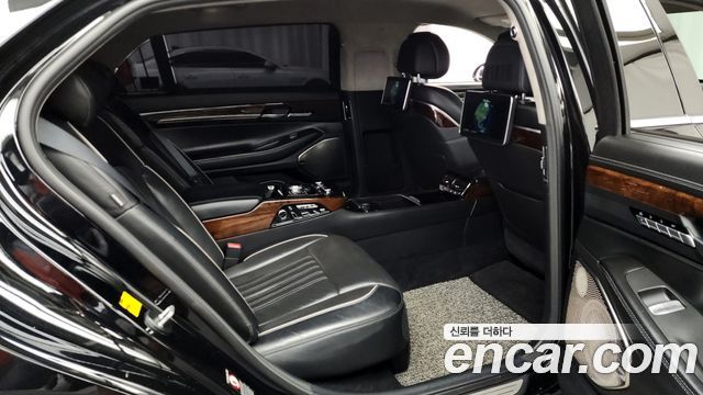 Genesis EQ900 2016 — photo 12