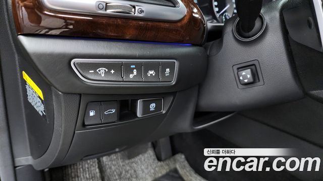 Genesis EQ900 2016 — photo 16