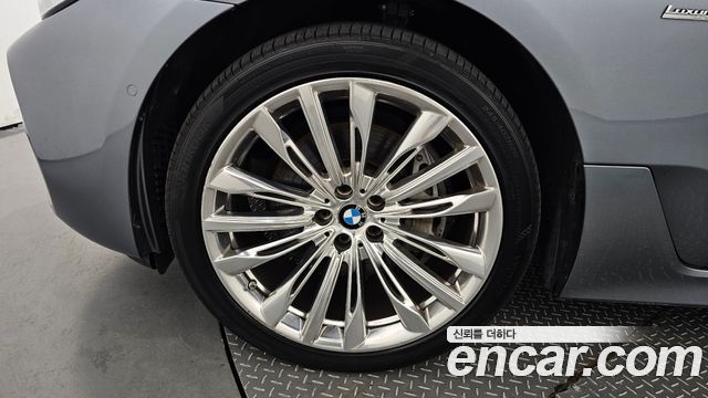 BMW Gran Turismo 2018 — photo 5