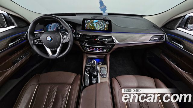 BMW Gran Turismo 2018 — photo 7