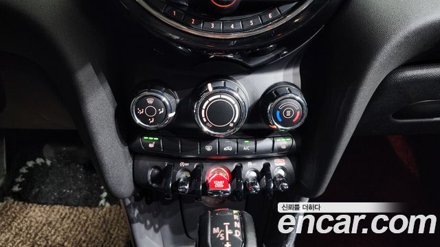 Mini Cooper 2019 — photo 17