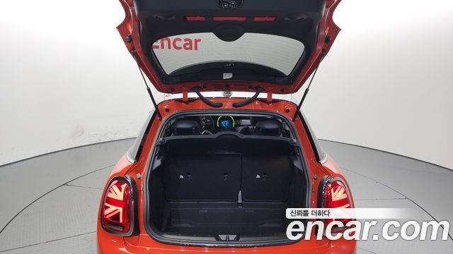 Mini Cooper 2019 — photo 20