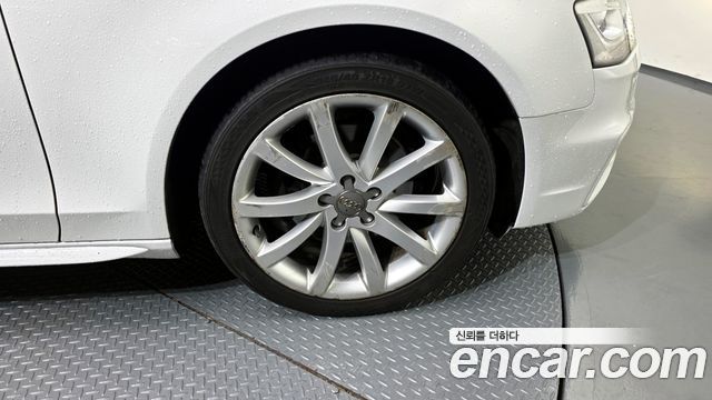 Audi A4 2015 — photo 5