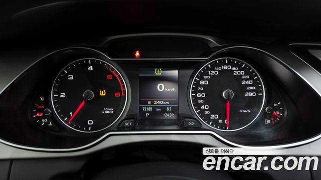 Audi A4 2015 — photo 8