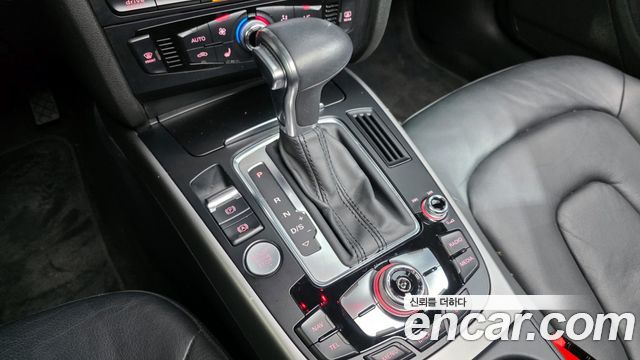 Audi A4 2015 — photo 9
