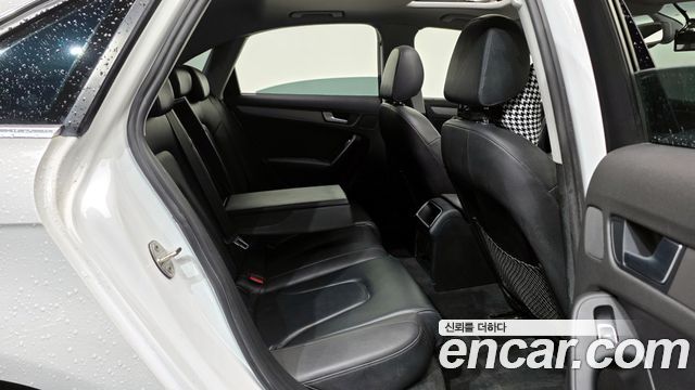Audi A4 2015 — photo 12